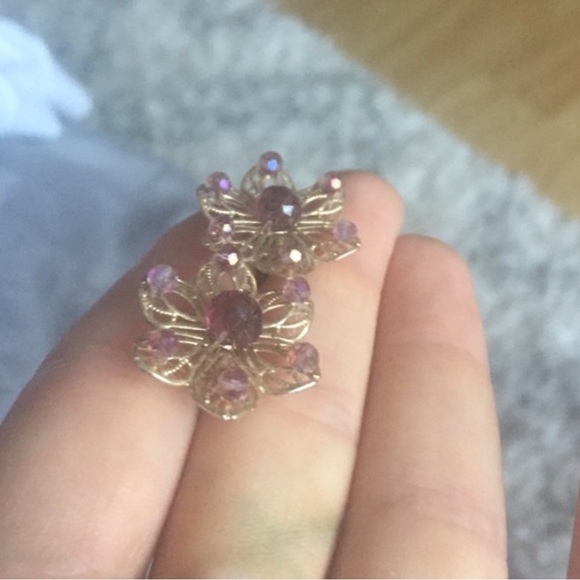 Gold Openwork Purple Beaded Earrings - Picture 6 of 7